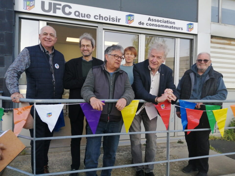 nos bénévoles lors de l'inauguration